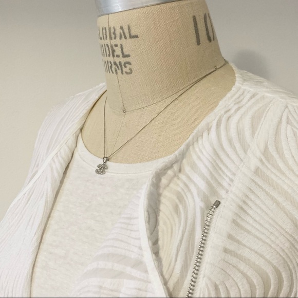 Sterling Silver Cubic Zirconia CC Logo Pendant - Picture 5 of 6